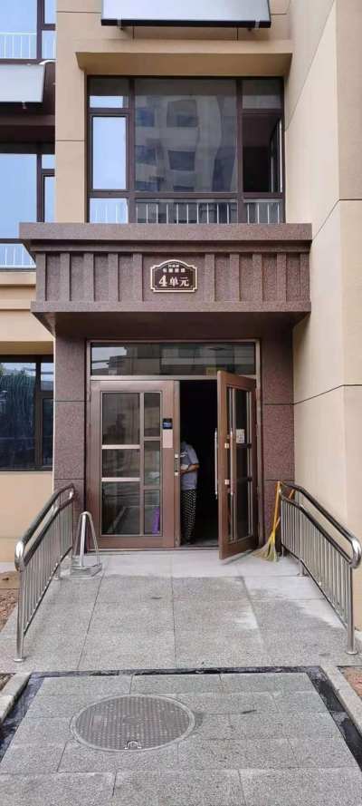 诸城市万家园·书香府邸小高层住宅3室2厅2卫126平方米精装修59万元