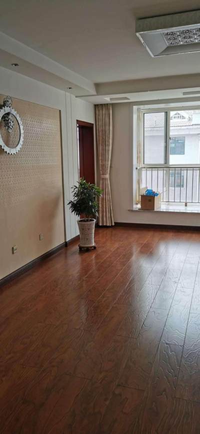 诸城市紫藤花园多层住宅5室2厅1卫145平方米精装修145万元-诸城二手房